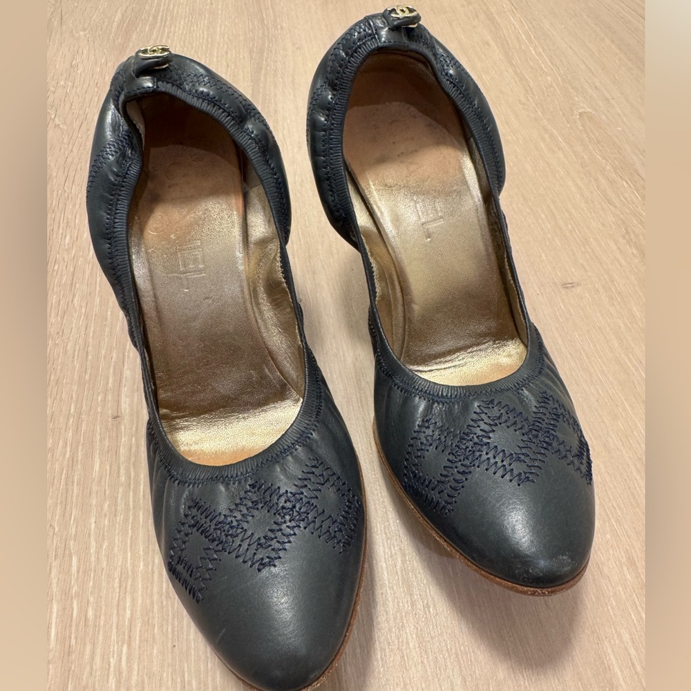 Chanel Navy Leather Women's Heels - Size 38